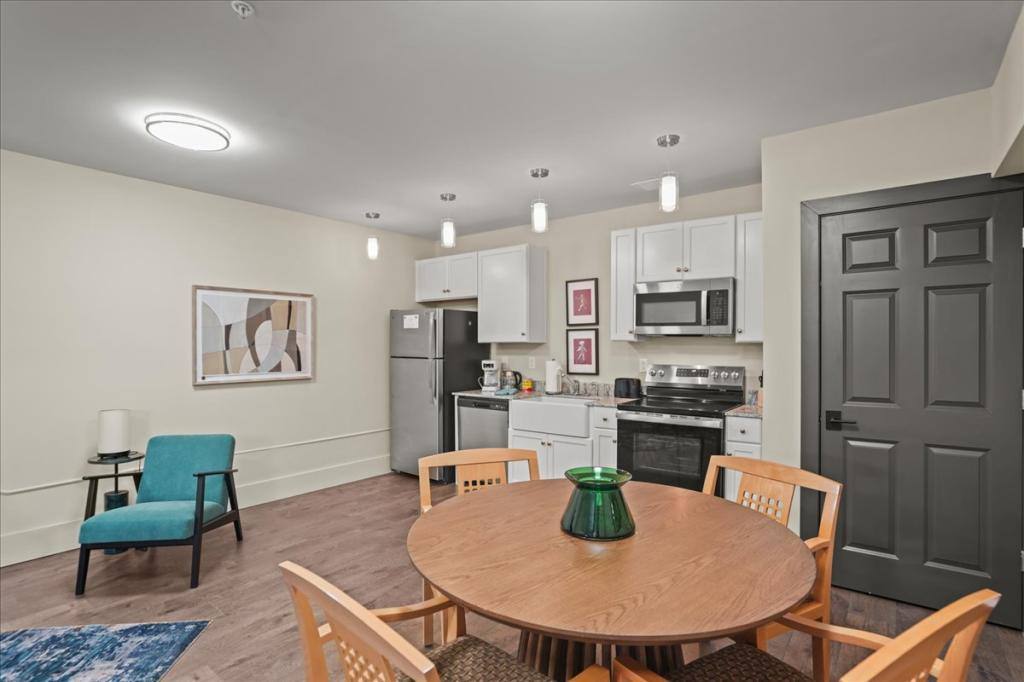Apartment for rent at 127 W Evans St, Florence, SC 29501