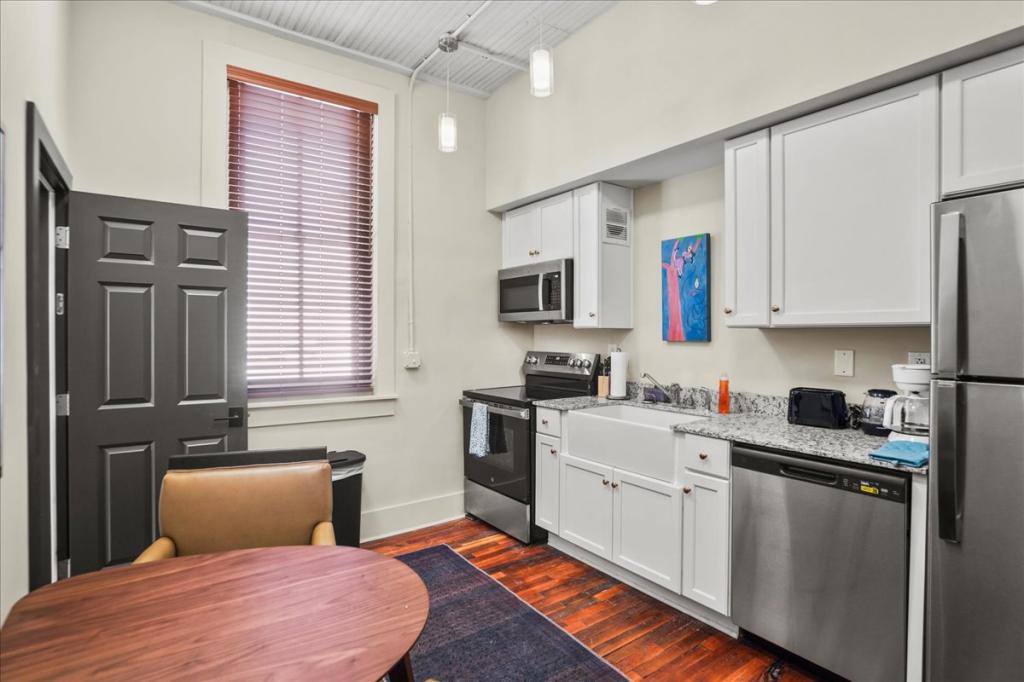Apartment for rent at 127 W Evans St, Florence, SC 29501