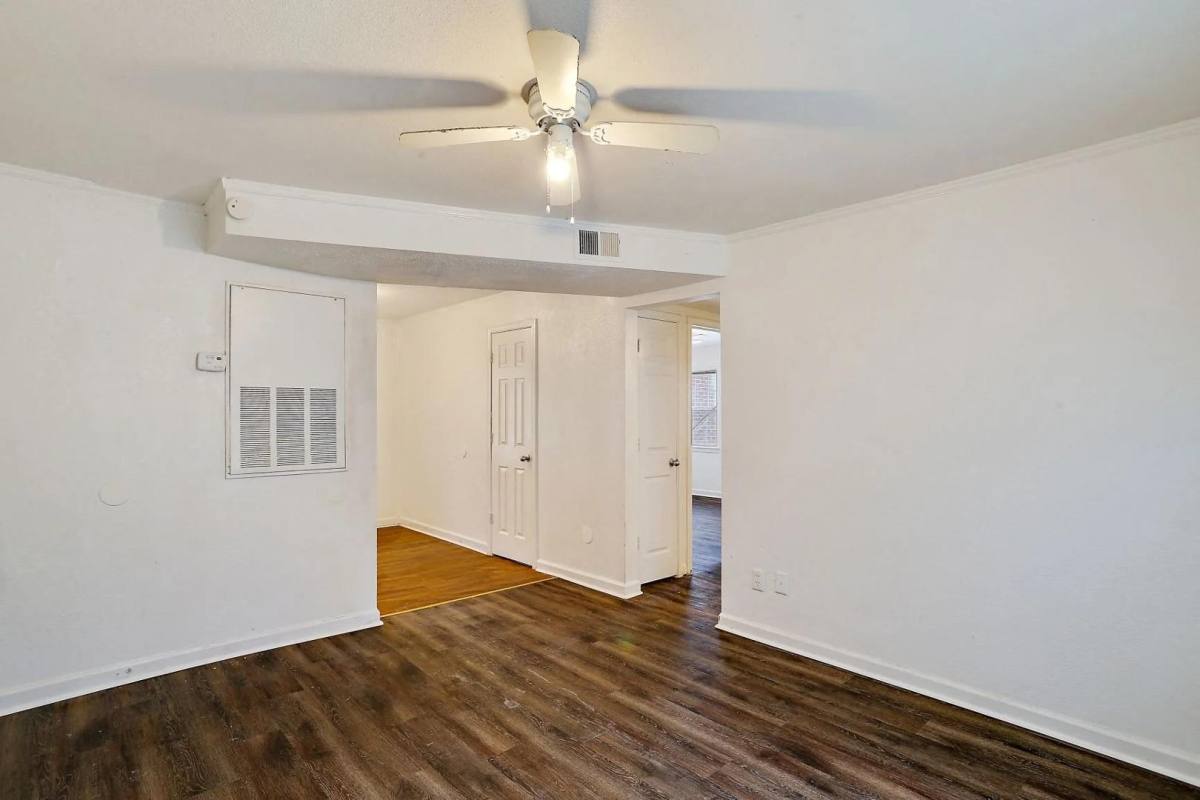 Apartment for rent at 1240 Lawnview Place, Jackson, MS 39203
