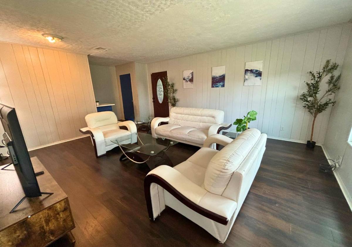 Apartment for rent at 13025 Joliet St, Houston, TX 77015