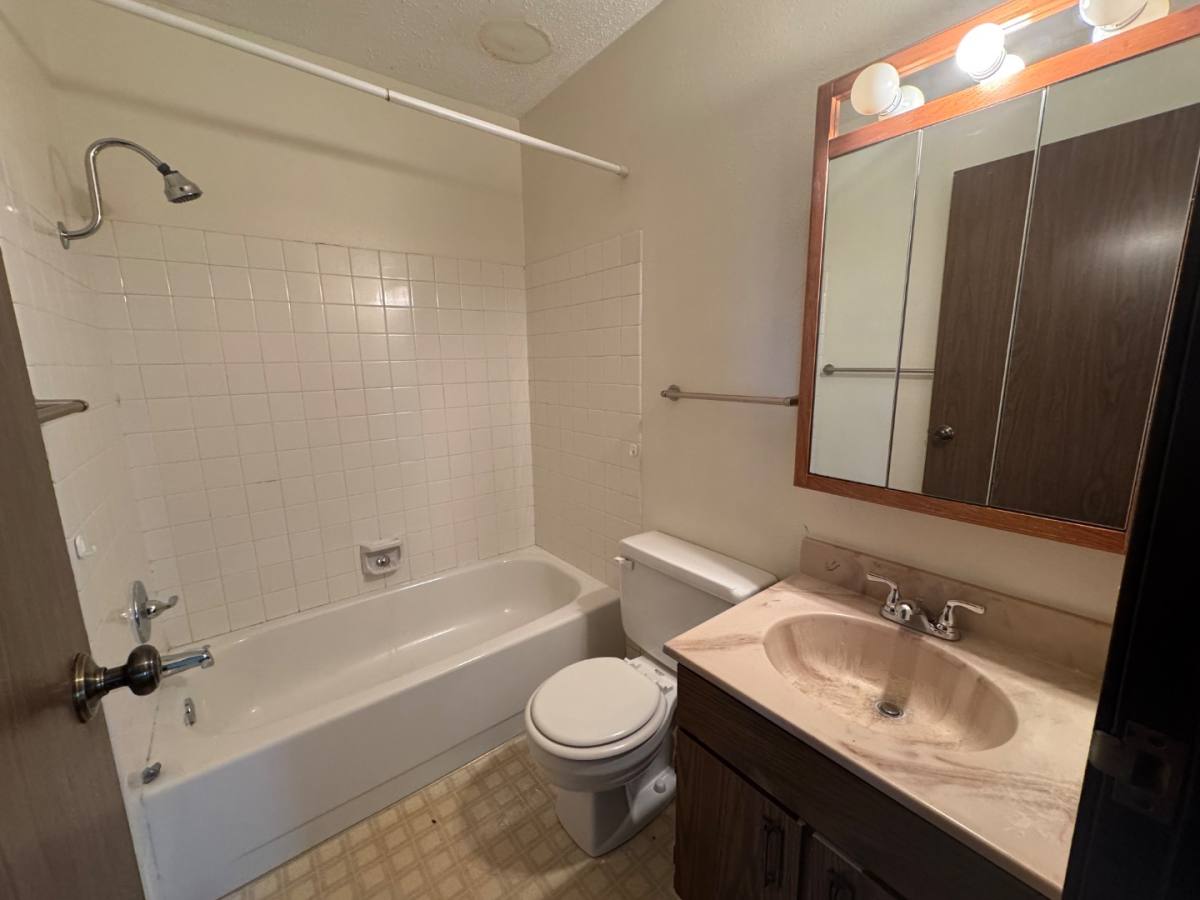 Apartment for rent at 145 4th St SW #12, Dickinson, ND 58601