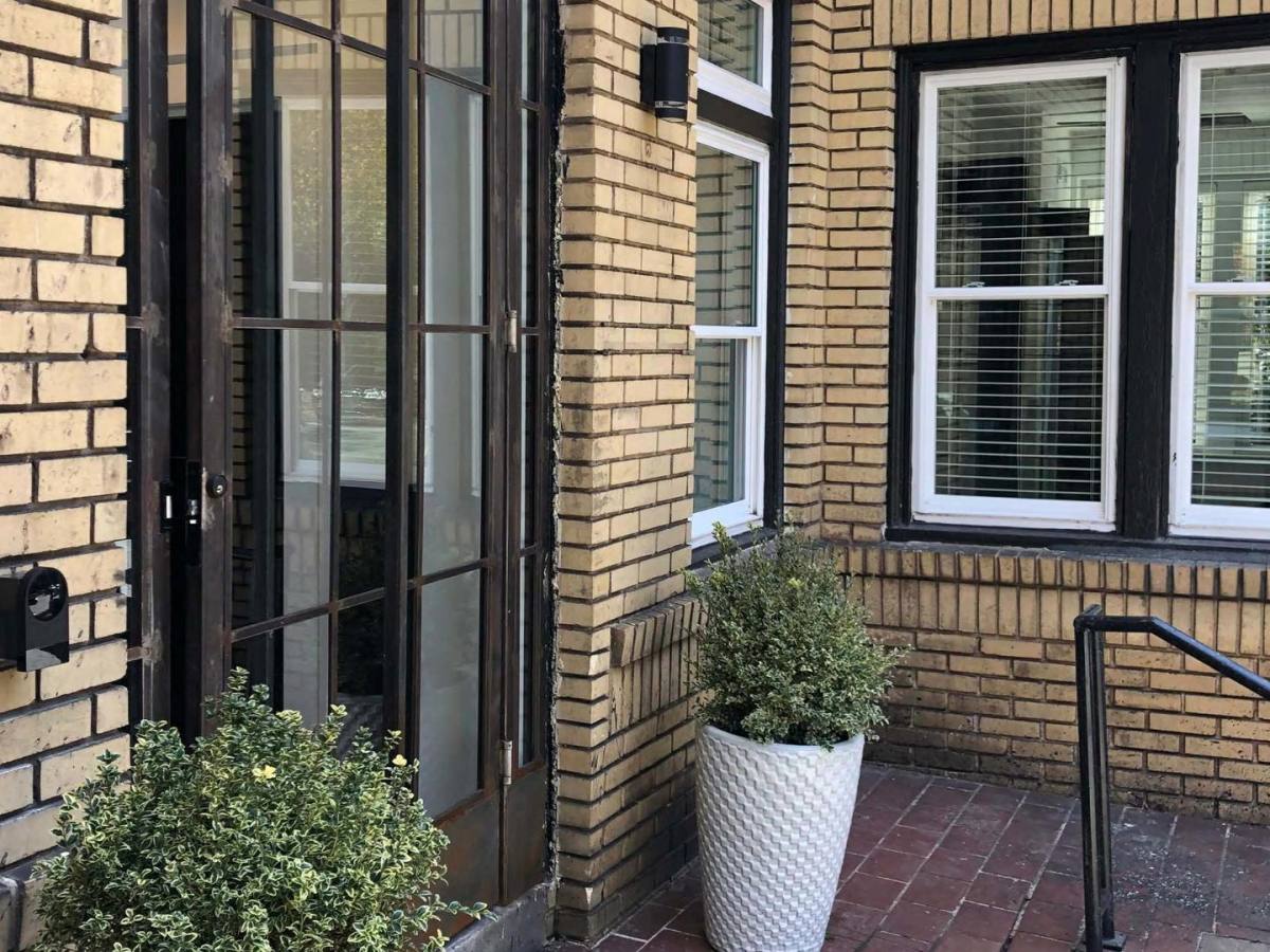 Apartment for rent at 691 Juniper St NE, Atlanta, GA 30308
