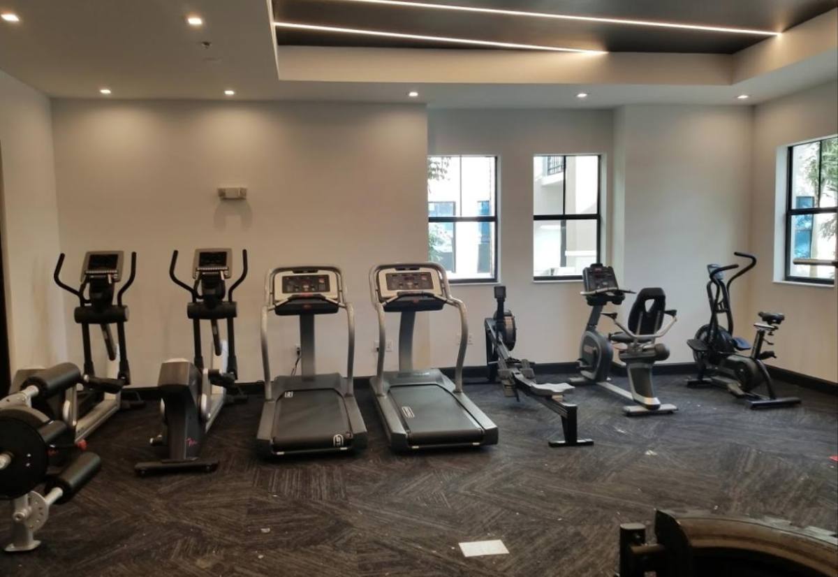 Apartment for rent at 7850 Pasadena Blvd, Hollywood, FL 33024