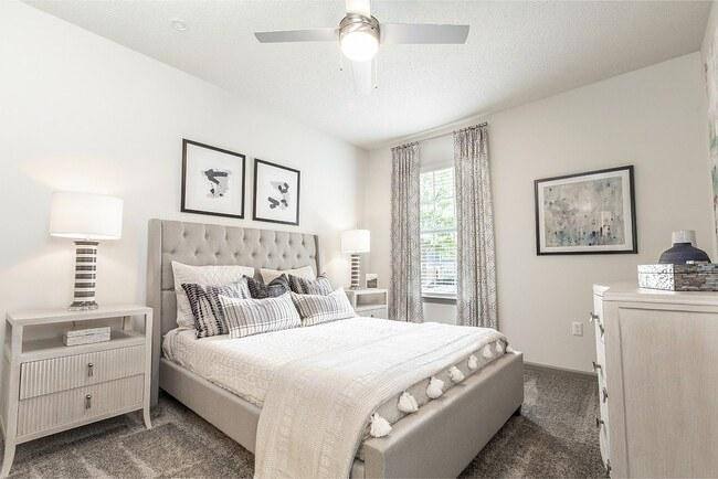 Apartment for rent at 105 Oak Hill Dr, Atlanta, GA 30331
