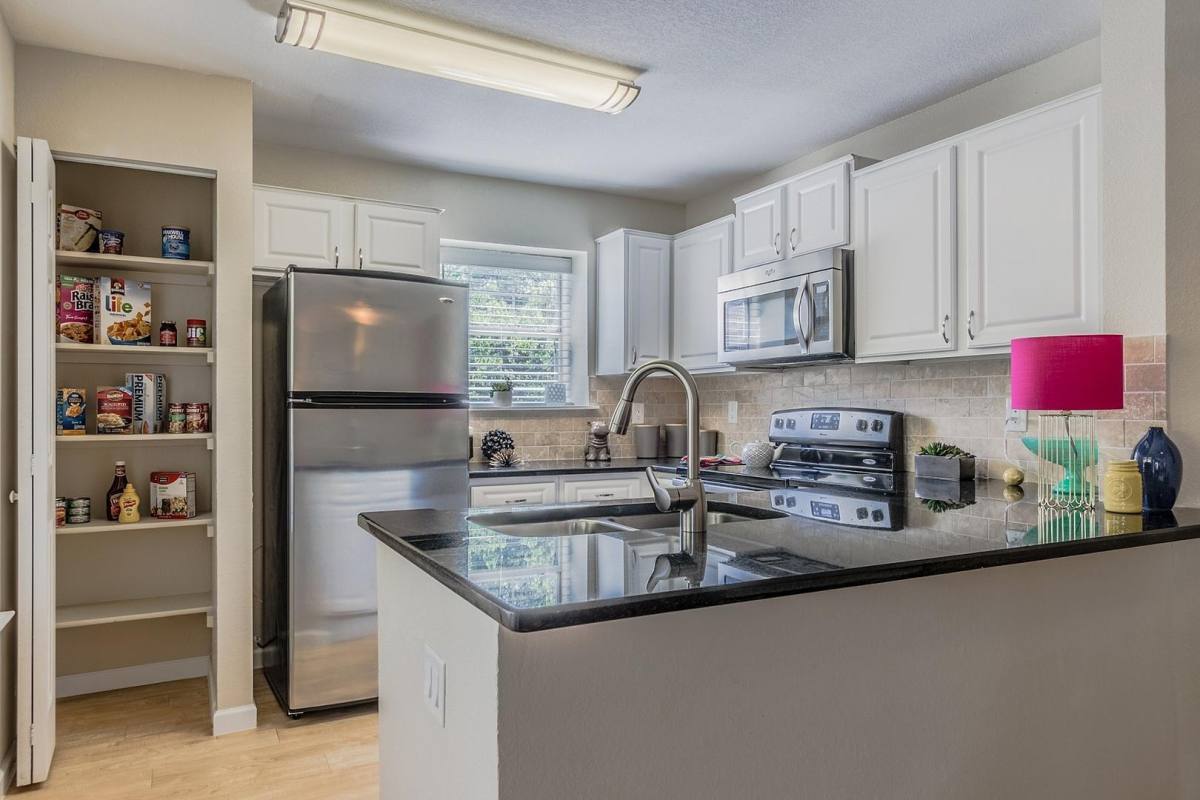 Apartment for rent at Canterbury Courts Apartment Homes, 2600 E Renner Rd, Richardson, TX 75082