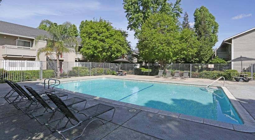 Apartment for rent at Westdale Commons, 4121 Dale Rd, Modesto, CA 95356