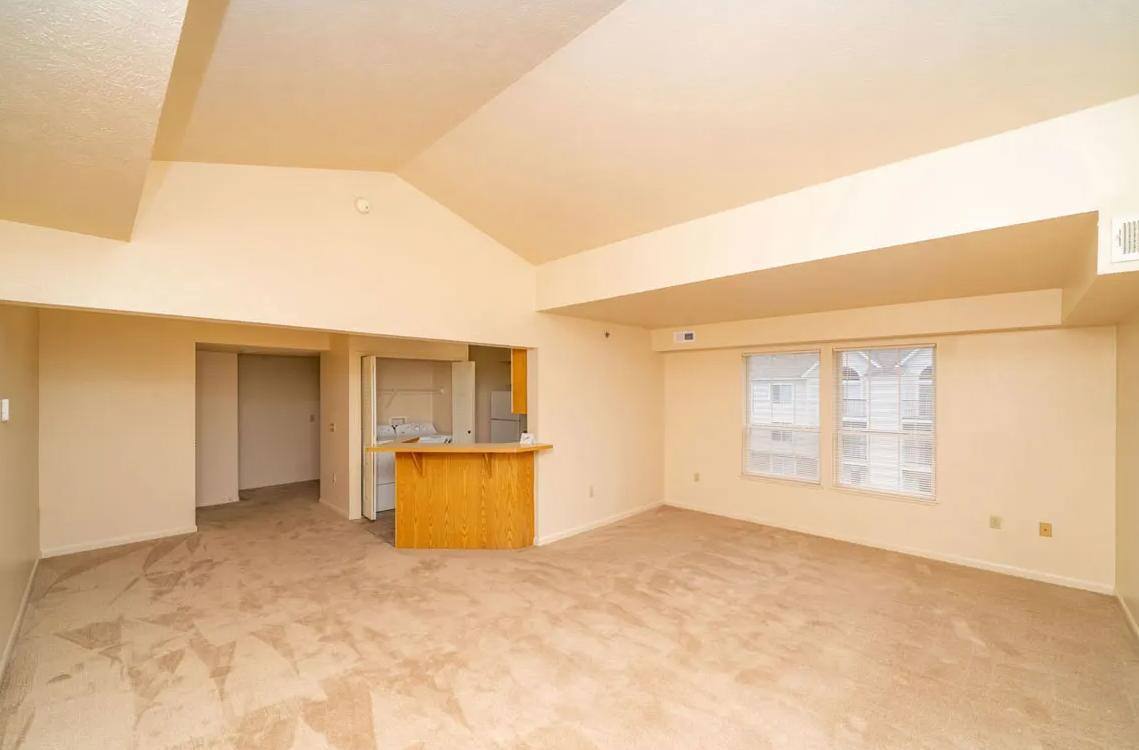 29181 Tracy Creek Dr, Perrysburg, OH 43551 - Apartment for Rent - Image 4