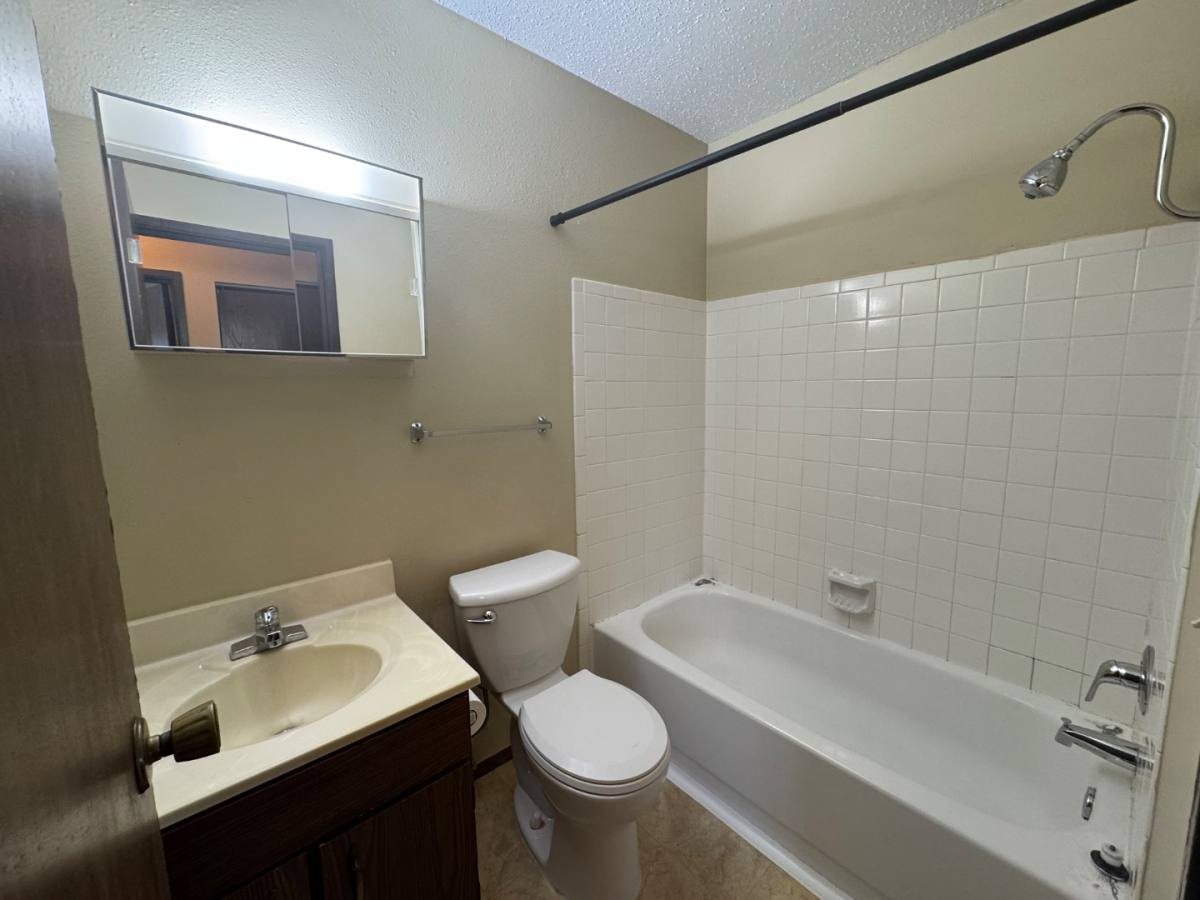 Apartment for rent at 145 4th St SW #13, Dickinson, ND 58601