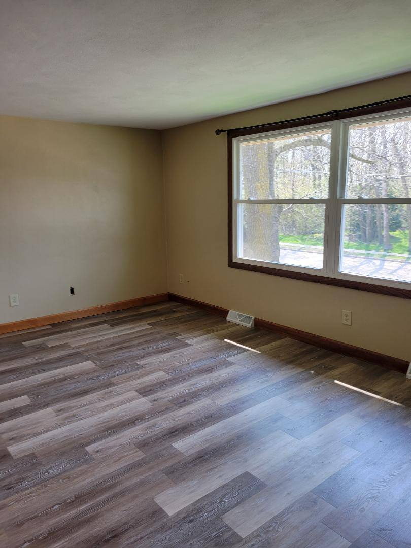 Apartment for rent at 1529 S 35th St #A, Manitowoc, WI 54220
