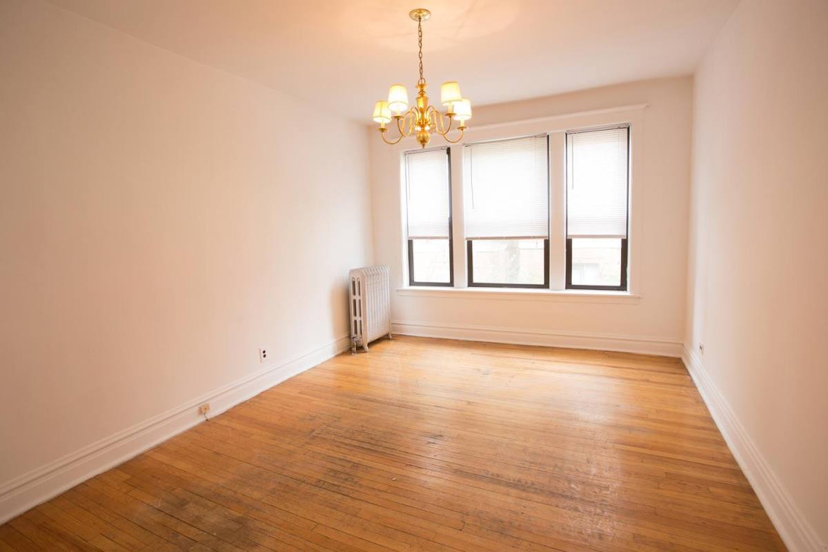 Apartment for rent at 5416 S Woodlawn Ave, Chicago, IL 60615