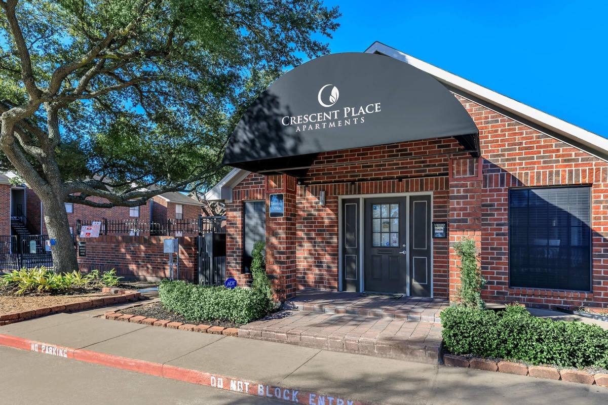 Apartment for rent at Crescent Place, 10222 S Gessner, Houston, TX 77071