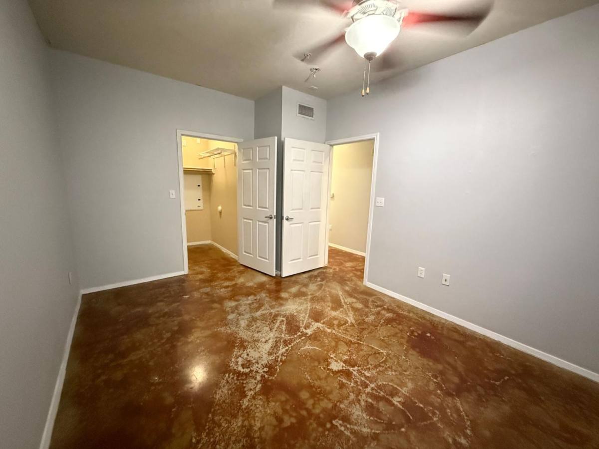 Apartment for rent at 910 W 25th St #209, Austin, TX 78705