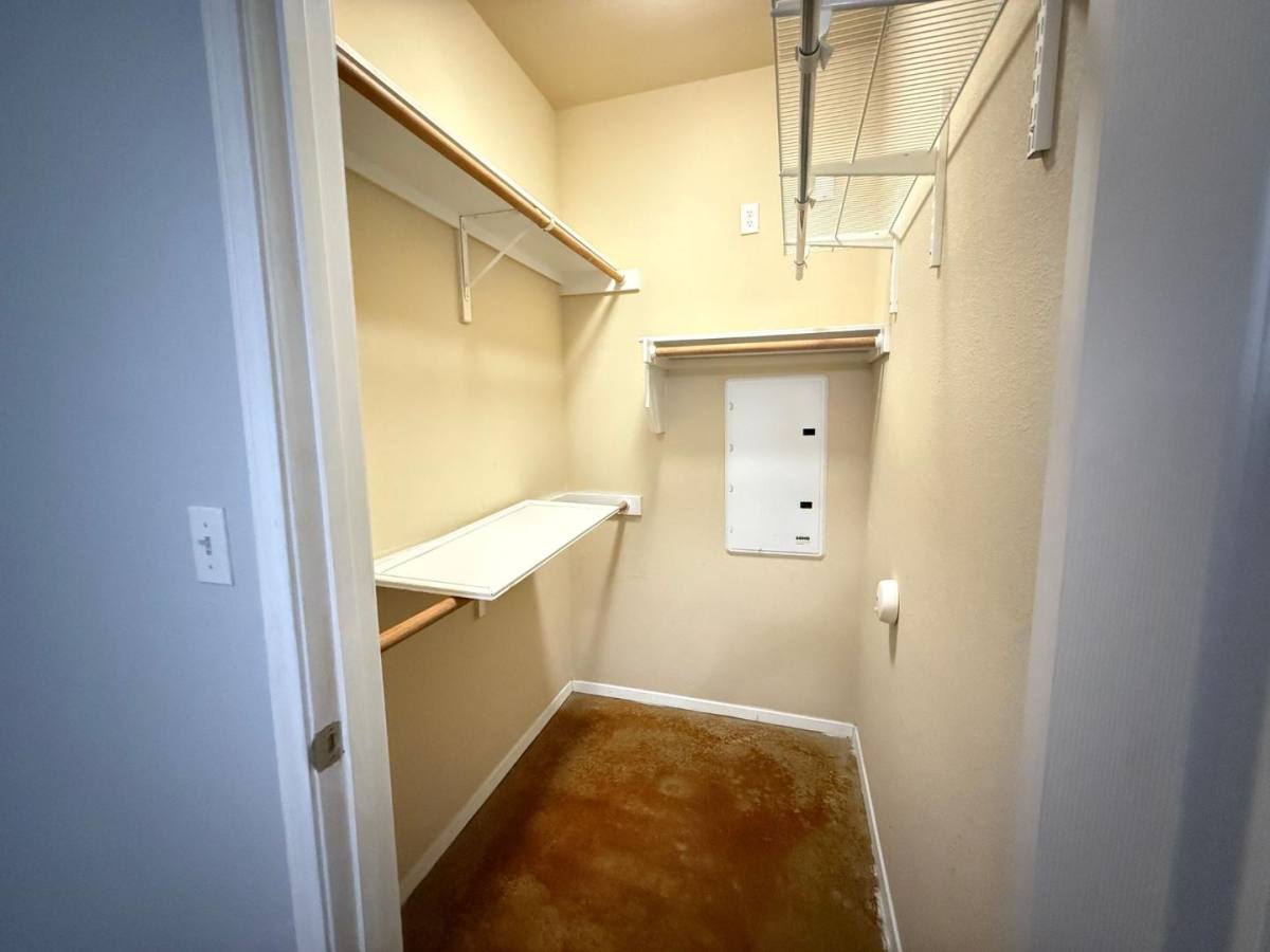 Apartment for rent at 910 W 25th St #209, Austin, TX 78705