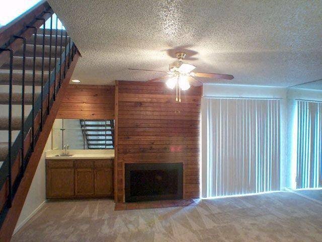 Apartment for rent at 3001 E Ave, Grand Prairie, TX 75050