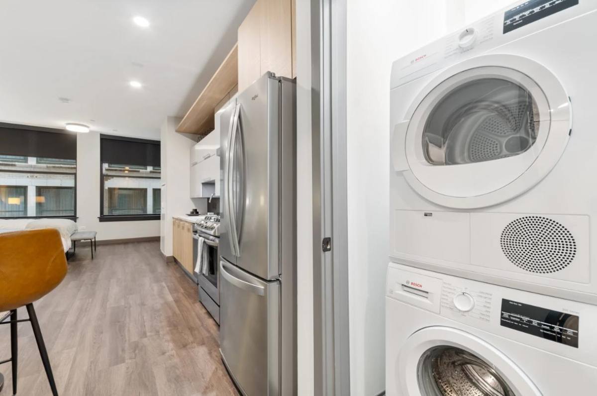 Apartment for rent at 29 La Salle St, Chicago, IL 60603