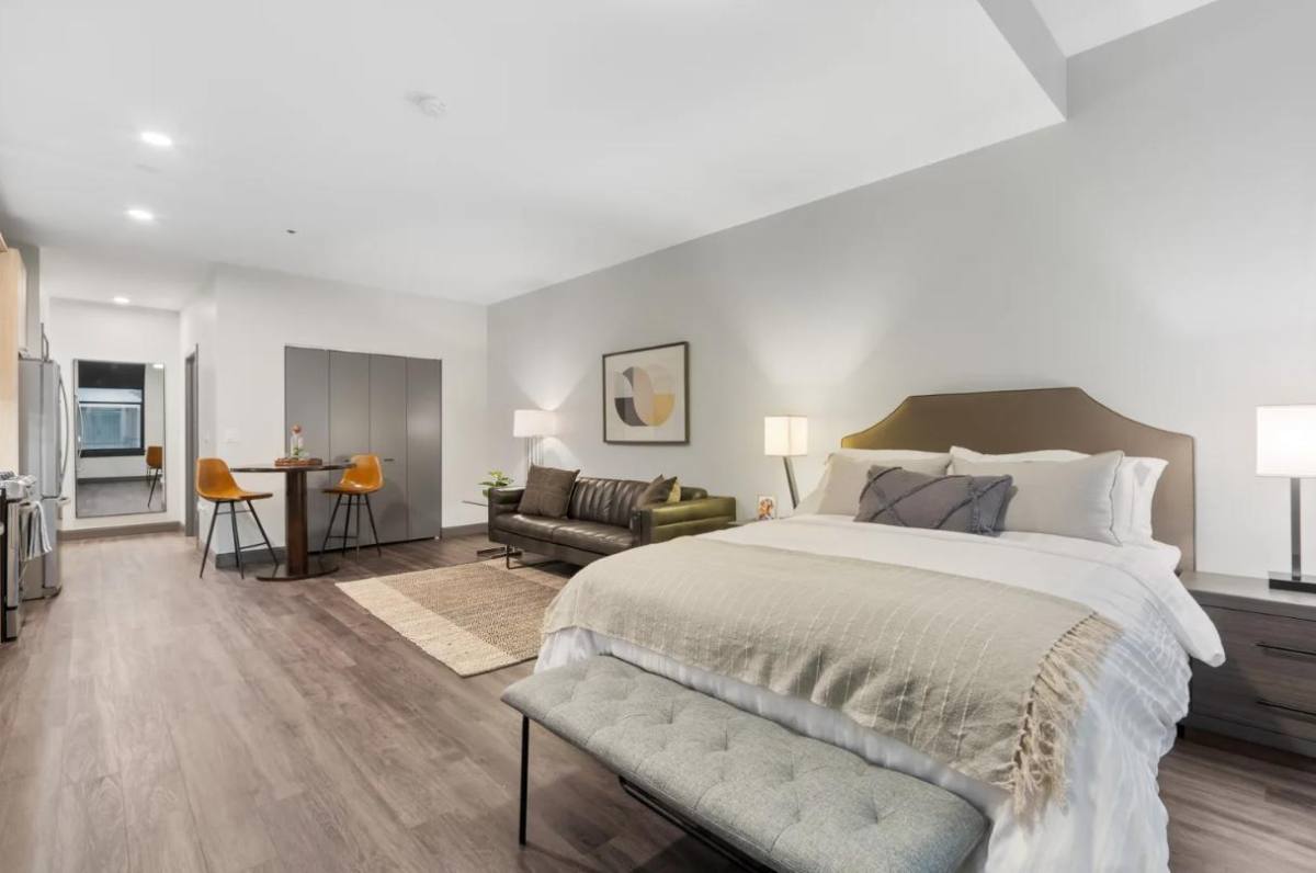 Apartment for rent at 29 La Salle St, Chicago, IL 60603