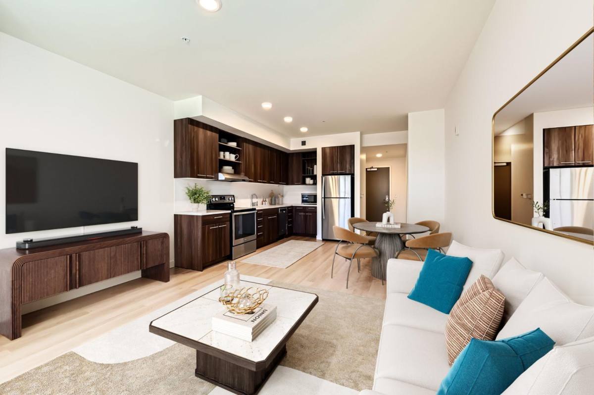 Apartment for rent at 4949 S Landing Dr, Portland, OR 97239