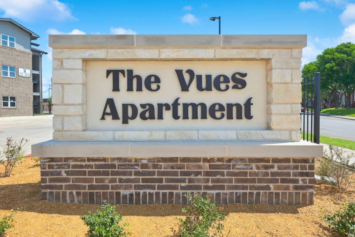 Apartment for rent at 4125 Preferred Place, Dallas, TX 75237