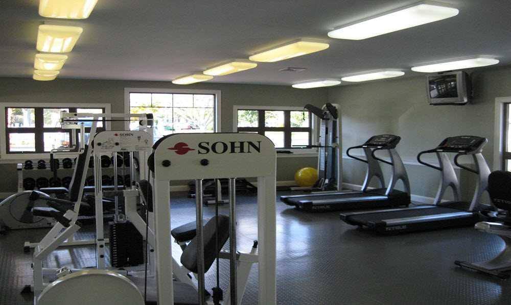 Apartment for rent at 26 Seabreeze Dr, South Dartmouth, MA 02748