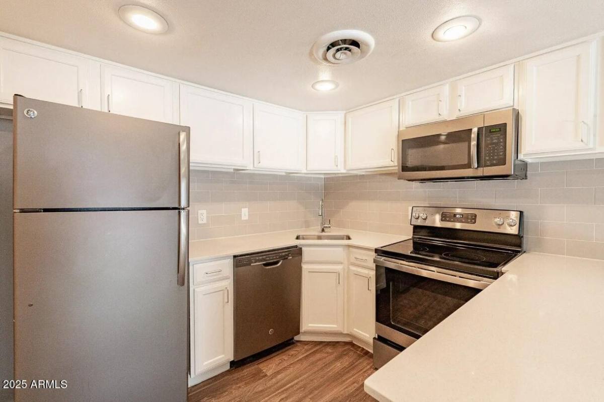 Apartment for rent at 5128 N 15th St, Phoenix, AZ 85014