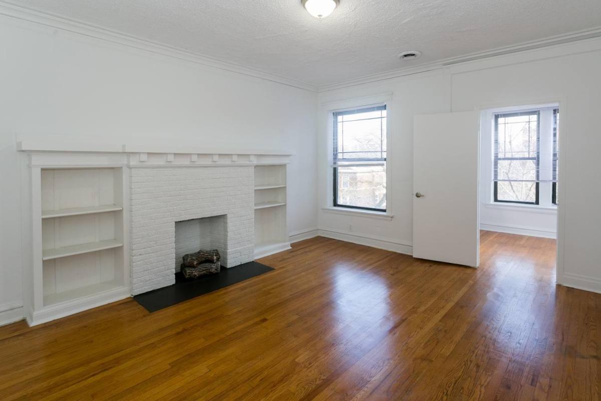 Apartment for rent at 5452 S Ellis Ave, Chicago, IL 60615