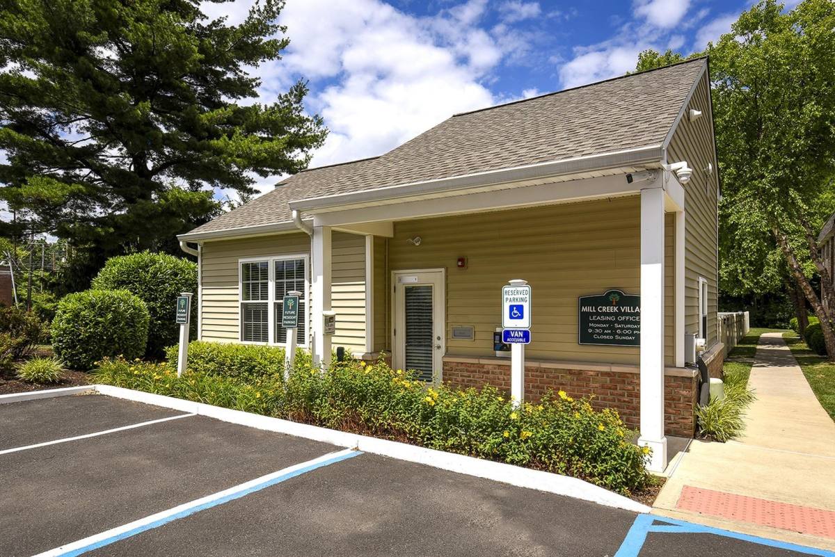 255 E Lincoln Highway, Langhorne, PA 19047 - Apartment for Rent - Image 2