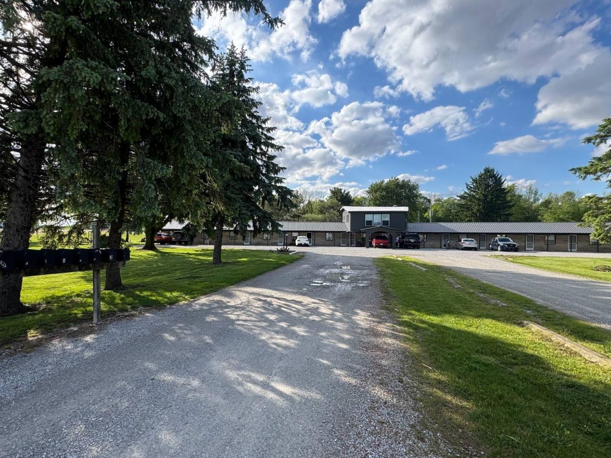 Apartment for rent at 1403 Indiana, Rushville, IN 46173