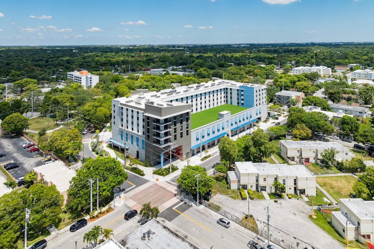 Apartment for rent at 5961 SW 68 St #A-518, Miami, FL 33143