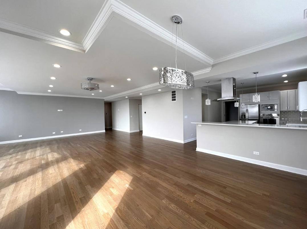 Apartment for rent at 4810 N Lavergne Ave, Chicago, IL 60630