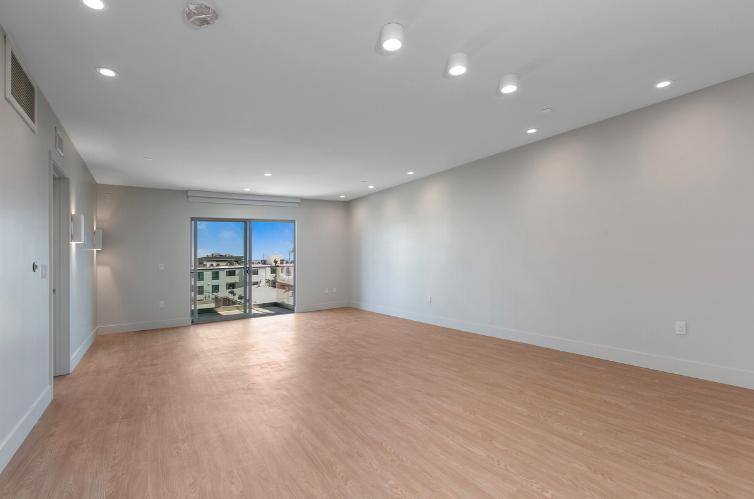 Apartment for rent at 11837 Mayfield Ave, Los Angeles, CA 90049