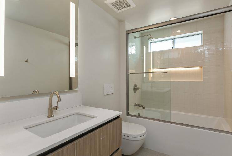 Apartment for rent at 11837 Mayfield Ave, Los Angeles, CA 90049