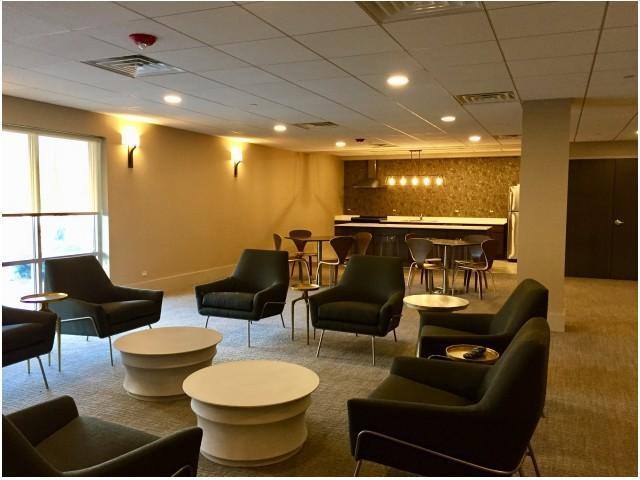Apartment for rent at 2600 Golf Rd, Glenview, IL 60025