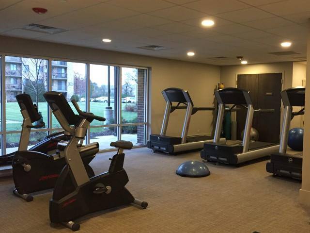 Apartment for rent at 2600 Golf Rd, Glenview, IL 60025