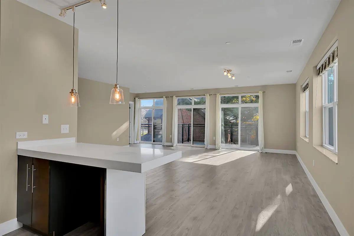 Apartment for rent at 760 Central Ave, Highland Park, IL 60035