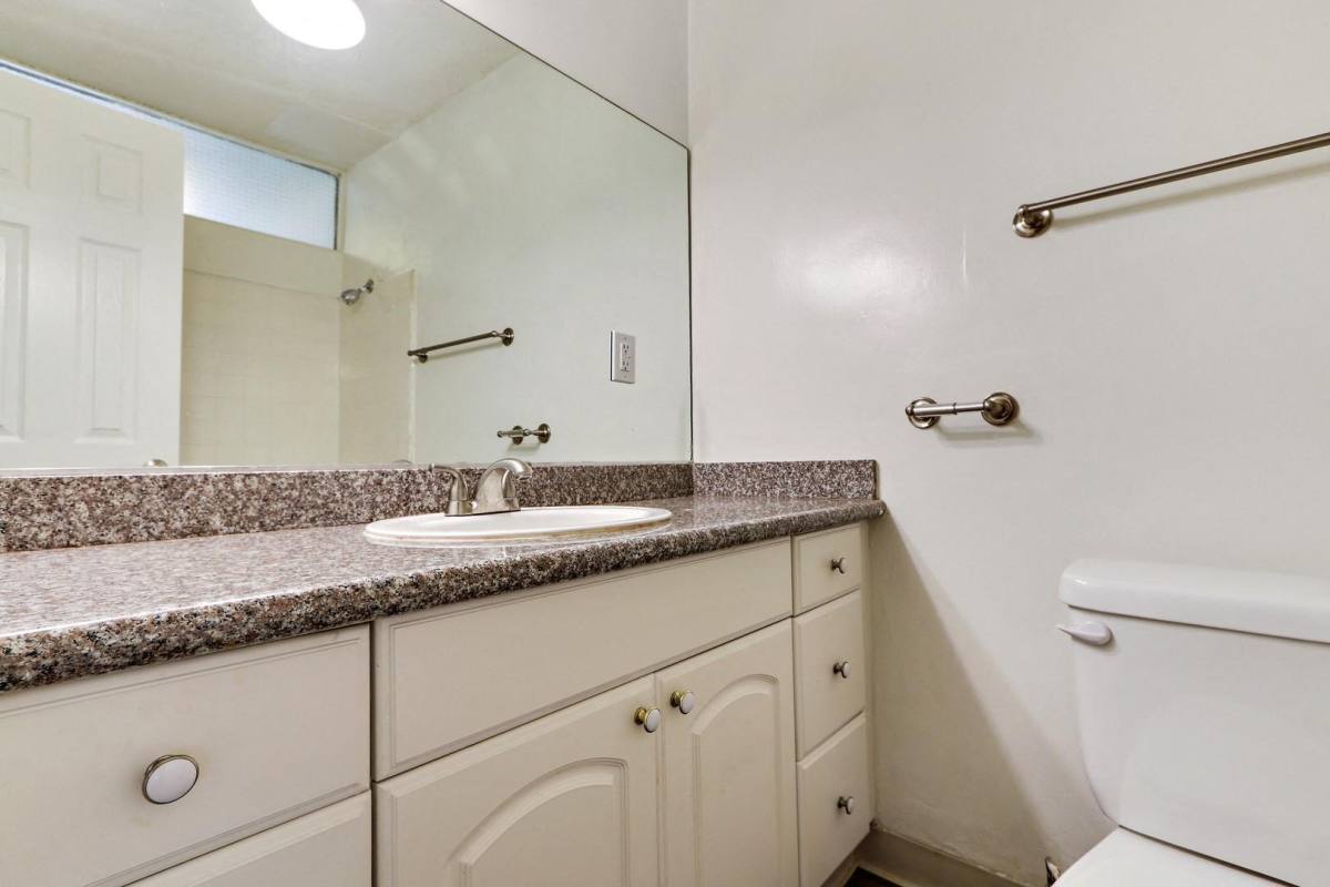 Apartment for rent at 1240 Yale St #129, Santa Monica, CA 90404