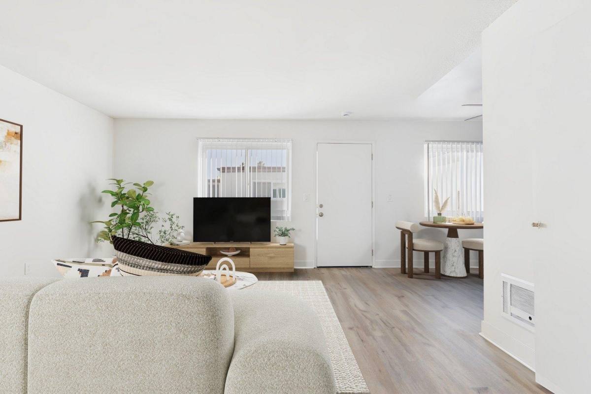 Apartment for rent at Gilmore, 14154 Gilmore #6, Van Nuys, CA 91401