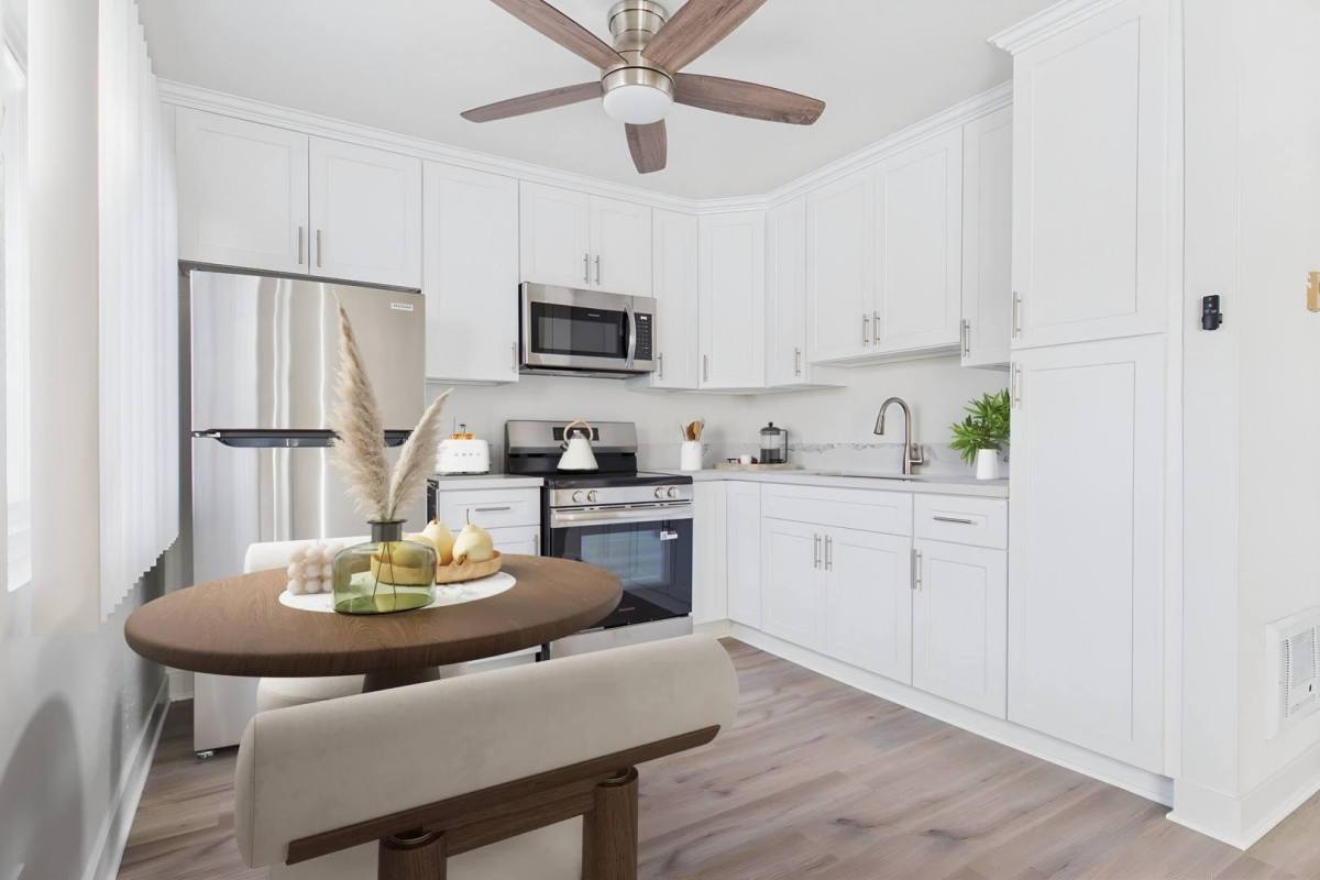 Apartment for rent at Gilmore, 14154 Gilmore #6, Van Nuys, CA 91401