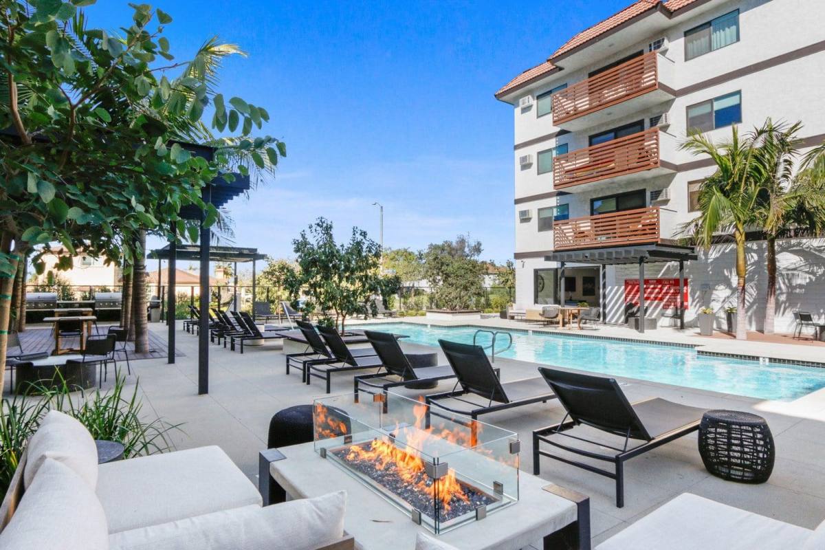 Apartment for rent at Sepulveda West Apartment Homes, 8501 S Sepulveda, Los Angeles, CA 90045