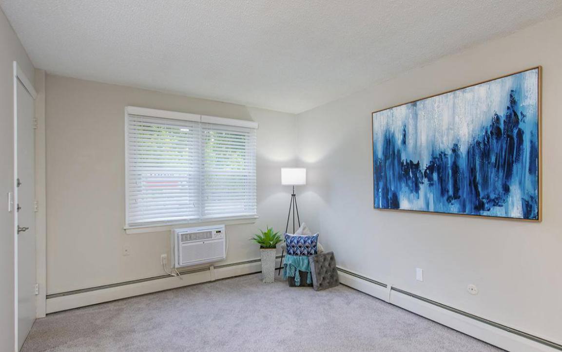 Apartment for rent at 19 Lockhouse Rd, Westfield, MA 01085