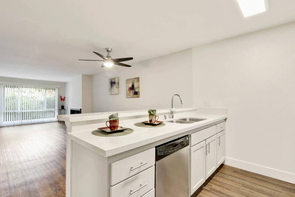 Apartment for rent at The Waverly, 3016 Waverly Dr, Los Angeles, CA 90039