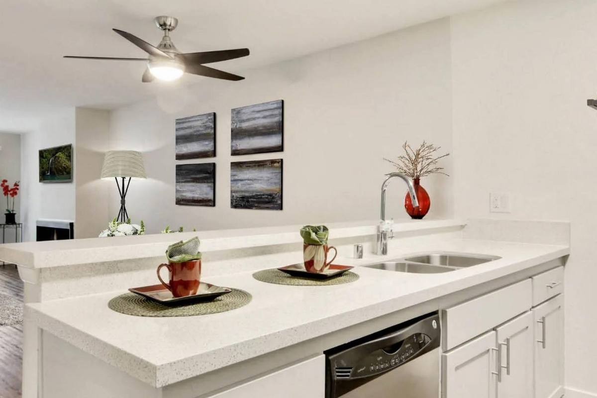 Apartment for rent at The Waverly, 3016 Waverly Dr, Los Angeles, CA 90039