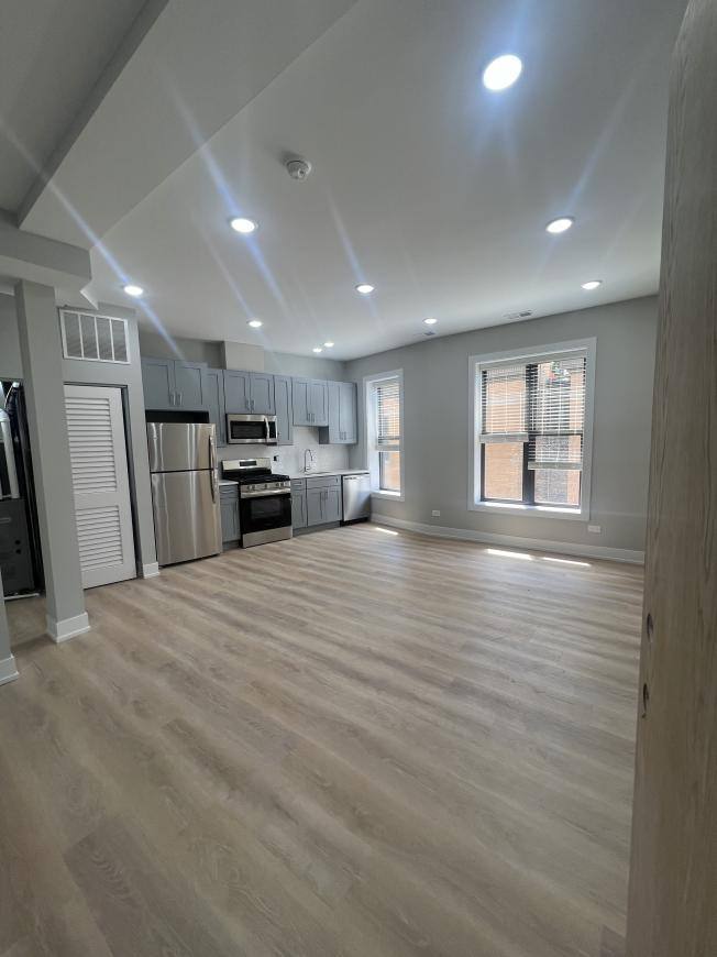 Apartment for rent at 448 W Belden Ave, Chicago, IL 60614