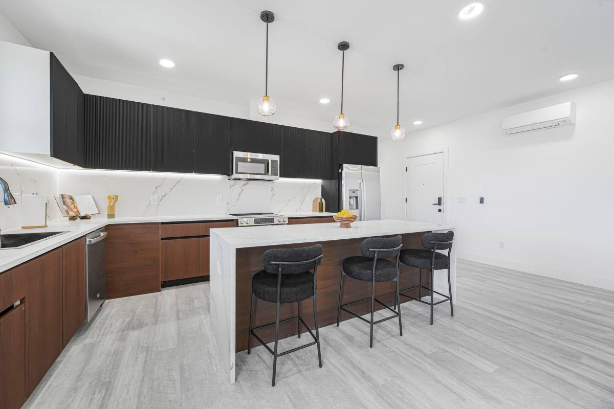 Apartment for rent at 4614 Kennedy Blvd, Union City, NJ 07087