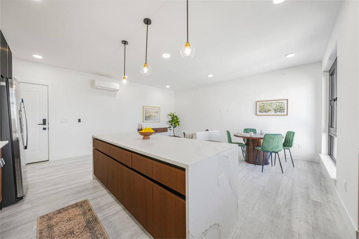 Apartment for rent at 4614 Kennedy Blvd, Union City, NJ 07087