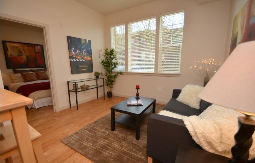 Apartment for rent at Hawthorne Belmont, 3013 SE Hawthorne Blvd, Portland, OR 97214