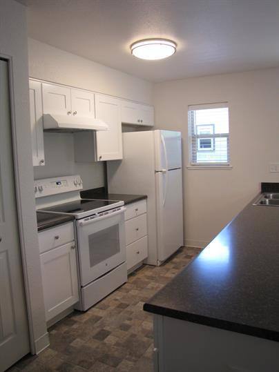 Apartment for rent at Cedar Tree, 2300 E Barnett Rd, Medford, OR 97504