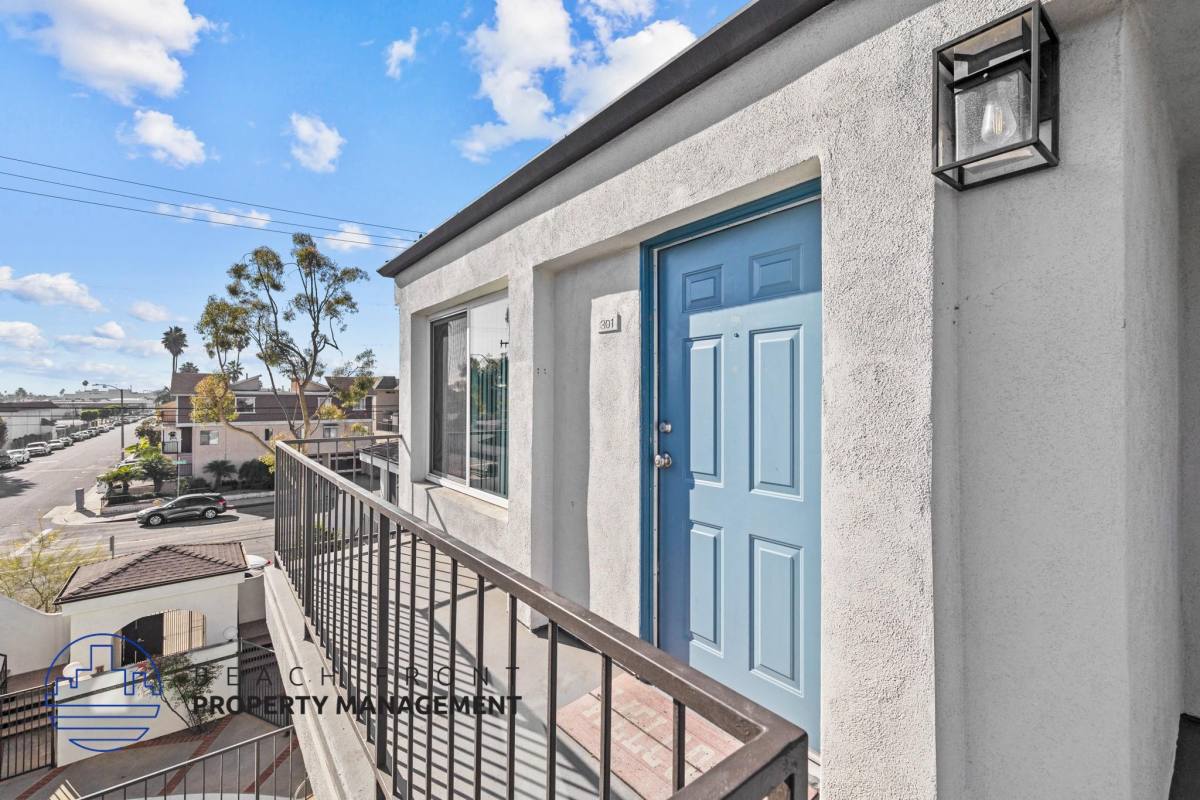 Apartment for rent at 4433 West 120th Street, 4433 W 120th St #203, Hawthorne, CA 90250