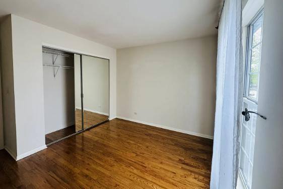 Townhouse for rent at 2737 S Embers Lane, Arlington Heights, IL 60005