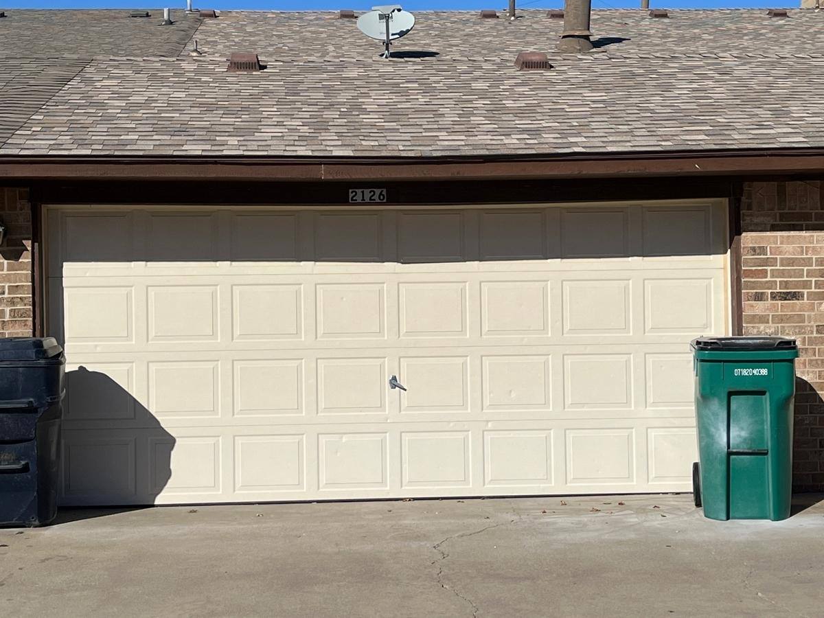 Townhouse for rent at Camelot Estates Townhouses, 2126 NW 118th St #1, Oklahoma City, OK 73120