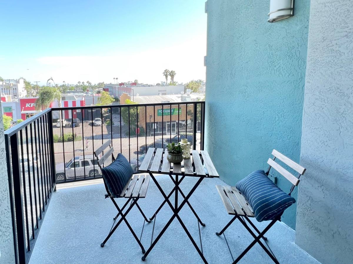 Condo for rent at Palisade Gardens Condominiums, 2828 University Ave #301, San Diego, CA 92104